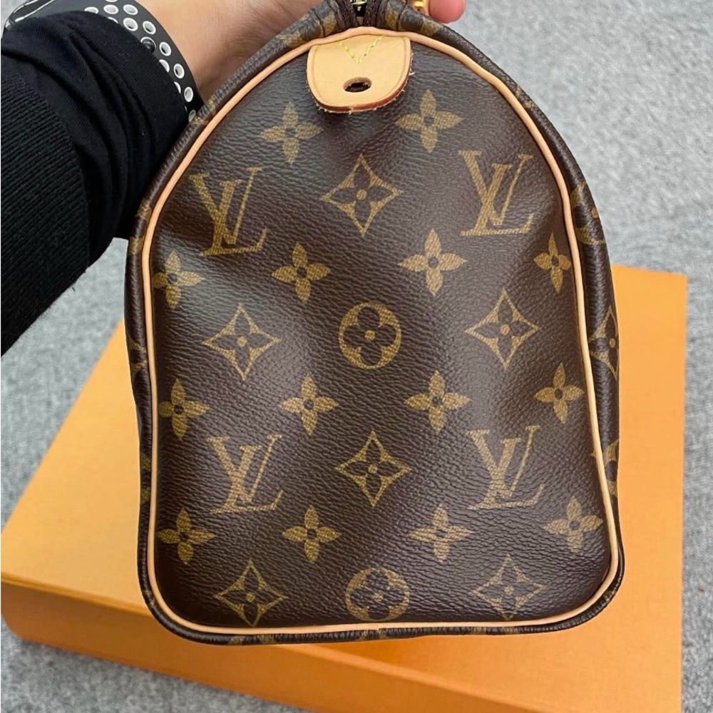 Louis Vuitton Speedy 25 Monogram - Picture 4 of 14